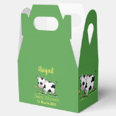 Kute koe in de illustratie van de groene cartoon bedankdoosjes (Geopend)