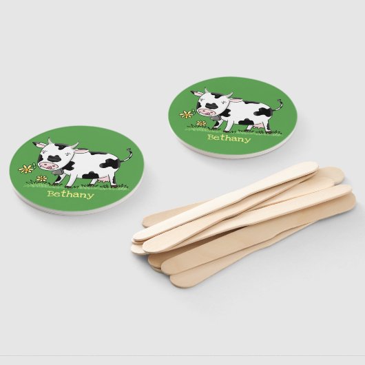 Kute koe in de illustratie van de groene cartoon handwaaier (Niet-gemonteerd)