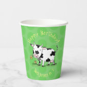 Kute koe in de illustratie van de groene cartoon papieren bekers (Achterkant)