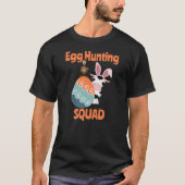 Kute Koe in Rooster Egg Squad Boerderij Easter T-shirt (Voorkant)