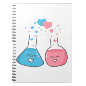 Kute kolven in liefde, chemie. notitieboek (Voorkant)