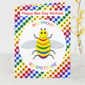 Kute LGBT Bee Proud Rainbow en Flowers Birthday Kaart (Gele Bloem)