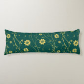 Kute Light Yellow & Green Delicate Floral Pattern Lichaamskussen (Voorkant)