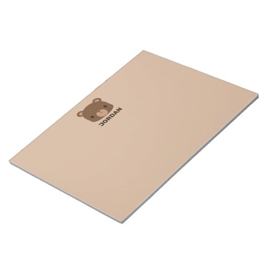 Kute Little Brown Beer met persoonlijke naam Notitieblok (Schuin)