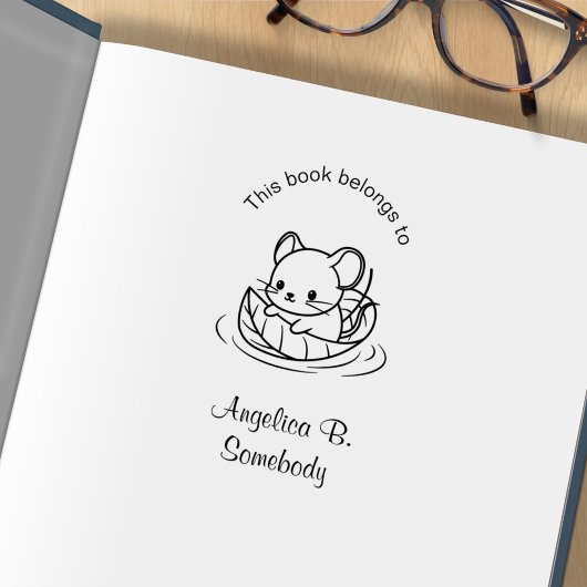Kute Little Mouse die op een Leaf Bookplate drijft Rubberstempel