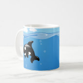 Kute Little Orca Whale in Ocean Koffiemok (Voorkant links)