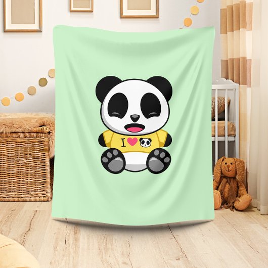 Kute Little Panda in Yellow T shirt op Green Fleece Deken