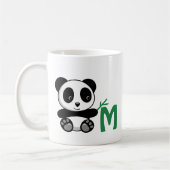 Kute Little Panda met een Bamboo Stick Monogram Koffiemok (Links)
