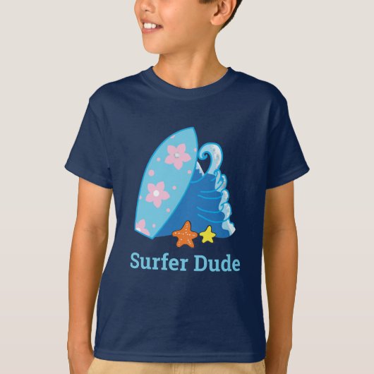 Kute Little Surfer Dude Surfboard en Wave T-shirt (Voorkant)