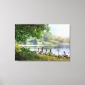 Kute lot van het bos van het geese meer canvas afdruk (Voorkant)