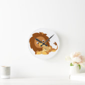 Kute Loving Cartoon Lion Dad and Cub Wall Clock Ronde Klok (Huis)