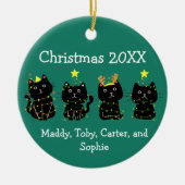 Kute met kerstverlichting met 4 katten Aangepaste  Keramisch Ornament (Voorkant)