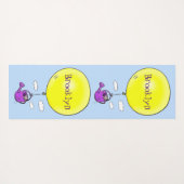 Kute muis in watering kan met ballon cartoon yogamat (Achterkant (horizontaal))