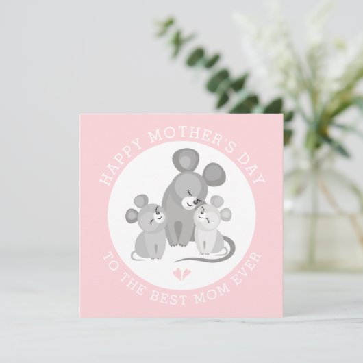 Kute muis moeder en baby roze Moederdag Feestdagenkaart (Staand voorkant)
