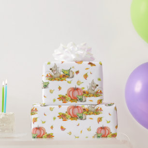 Kute muis, pompoenen en kleurrijke herfsten cadeaupapier