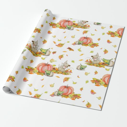 Kute muis, pompoenen en kleurrijke herfsten cadeaupapier (Uitgerold)