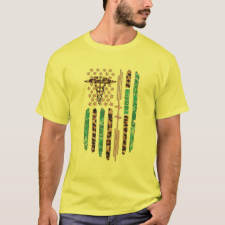 Kute Nurse American Flag Design with Heartbeat Leo T-shirt