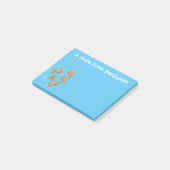 Kute oranje goudvis op blauwe cartoon illustratie post-it® notes (Schuin)