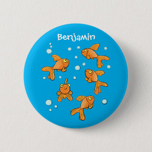Kute oranje goudvis op blauwe cartoon illustratie ronde button 5,7 cm