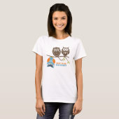 Kute Owl Cartoon T-Shirt Dare is anders (Voorkant volledig)