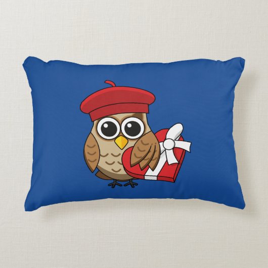 Kute Owl met Red Beret en Heart Box Accent Kussen (Voorkant)