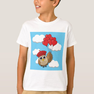 Kute Owl vliegen met hartballonnen T-shirt