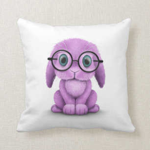 Kute Paarse Baby Bunny Wearing Glasses on White Kussen