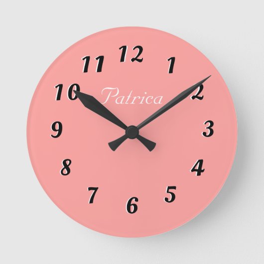 Kute peach en witte gepersonaliseerde wandklok (Voorkant)