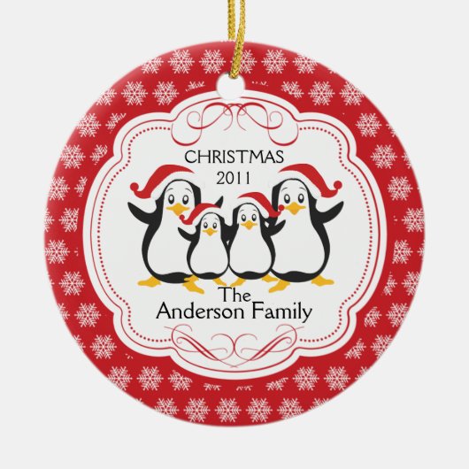 Kute Penguins Familie van 4 kerstversiering Keramisch Ornament (Voorkant)