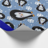 Kute pinguïns in de sneeuwschotel cadeaupapier (Hoek)