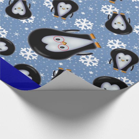 Kute pinguïns in de sneeuwschotel cadeaupapier (Hoek)