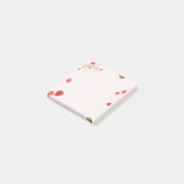 Kute puppy met aardbeien na het kleverige noten post-it® notes (Schuin)