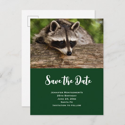 Kute Raccoon die op een Logboek rust sparen de Dat Uitnodiging Briefkaart (Voorkant / Achterkant)