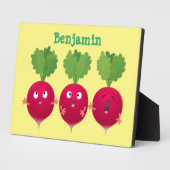 Kute radishes die trio-cartoon-groenten zingen fotoplaat (Zijkant)