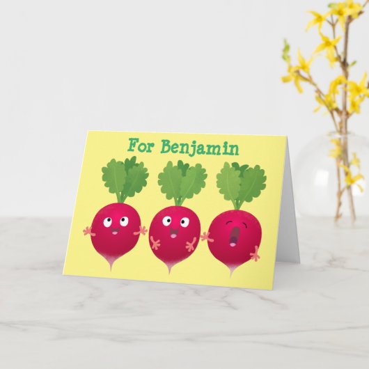 Kute radishes die trio-cartoon-groenten zingen kaart (Gele Bloem)