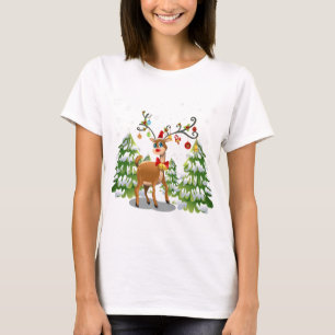 Kute rendier in de sneeuw t-shirt