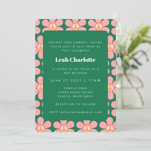 Kute Retro Flower Pink Green Bat Mitzvah Kaart (Staand voorkant)