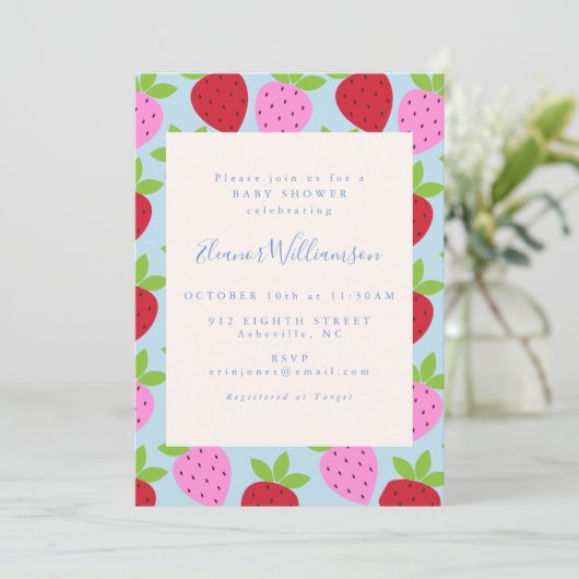 Kute roze en blauwe aardbeivruchten Baby shower Kaart (Staand voorkant)