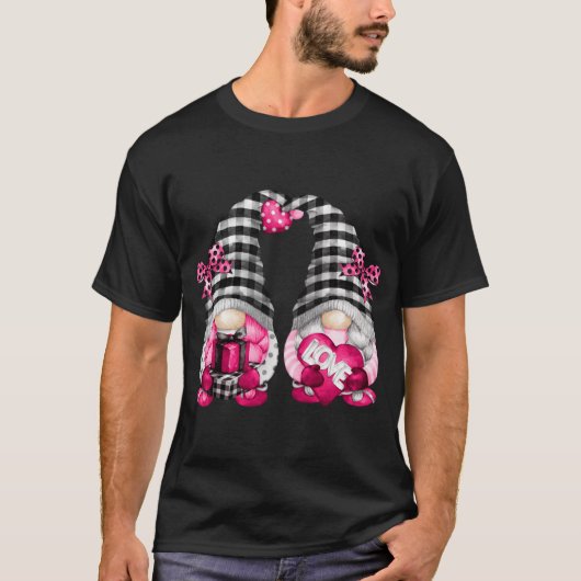 Kute roze lesbische Valentijnsdag gnomen voor haar T-shirt (Voorkant)