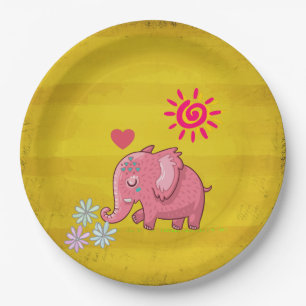 Kute roze olifant die de bloemen smelt met hart papieren bordje