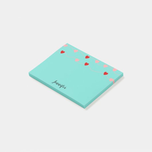 Kute roze rode harten op string gepersonaliseerd post-it® notes (Schuin)