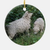 Kute Sheep Eating Leaves Ornament (Achterkant)