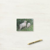 Kute Sheep Eating Leaves Post merkt Pad op Post-it® Notes (Op bureau)