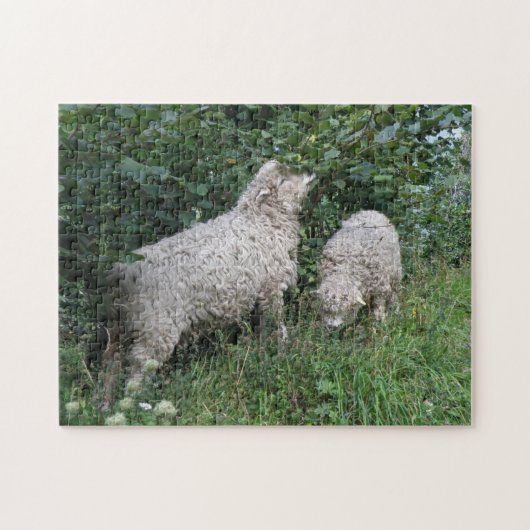 Kute Sheep Eating Leaves Puzzle Legpuzzel (Horizontaal)