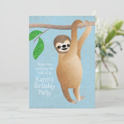 Kute Sloth Birthday Party Hang Blue uit Kaart (Staand voorkant)