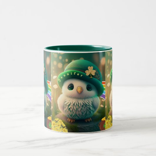 Kute St Patricks Day Baby Owl Personalized Tweekleurige Koffiemok (Center)