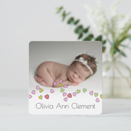 Kute String of Hearts Photo Birth Announcement Kaart (Staand voorkant)
