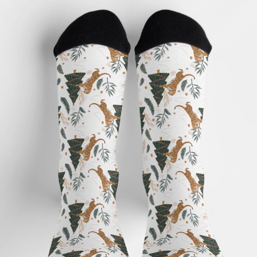 Kute tijger en kerstbomen op wit sokken (Top)