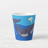 Kute walvis en kalveren cartoon latte mok (Voorkant)