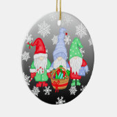 Kute whimsical Festive Kerstgnomen Keramisch Ornament (Rechts)